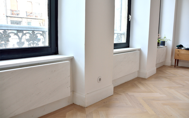 whitegray-c2.jpg